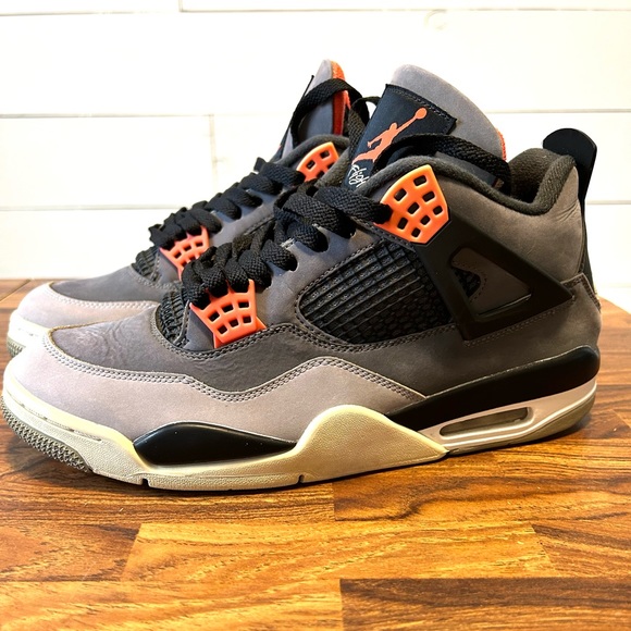 The Air Jordan 4 Retro Infrared DH6927-061 size 10.5 Men main image 7